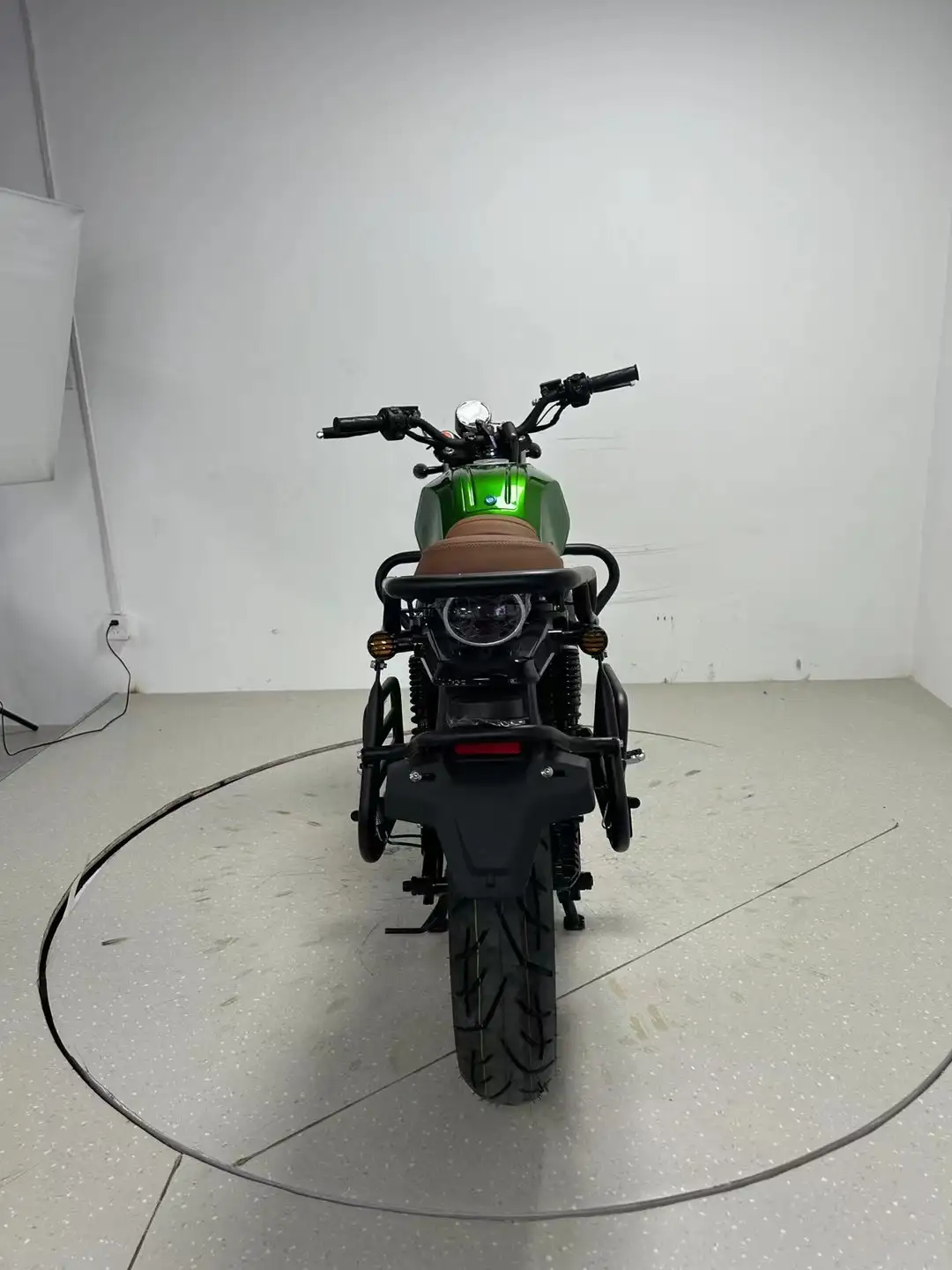 SM2DM-36 D300 2000W Wholesale Bikes – High-Speed Premium Electric Motorcycle - Image 2
