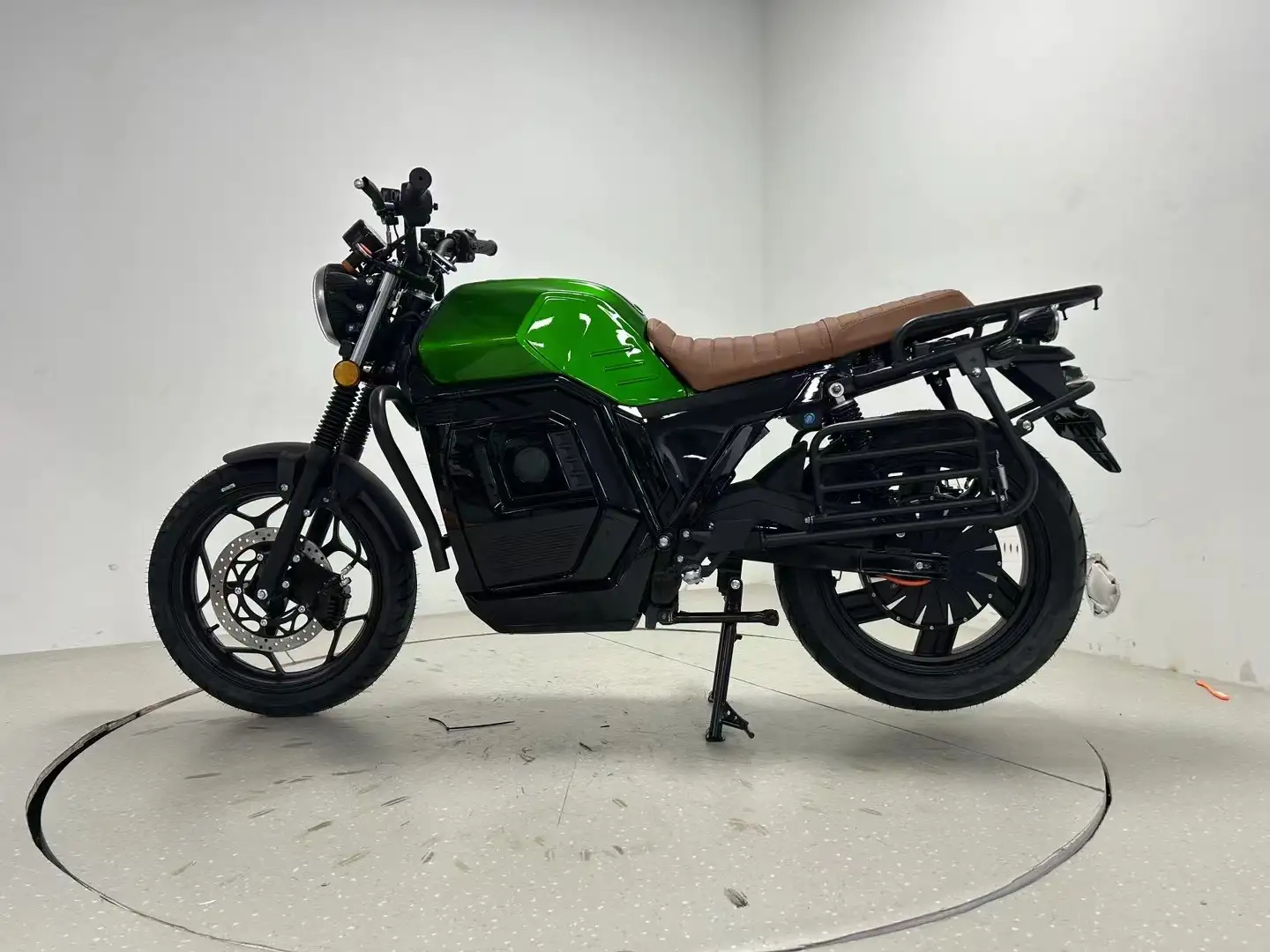 SM2DM-36 D300 2000W Wholesale Bikes – High-Speed Premium Electric Motorcycle - Image 3